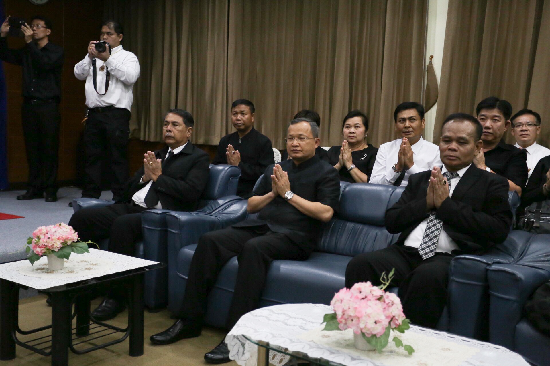 เจ้าหน้าที่พัฒนาชุมชน เข้าร่วมพิธีสมโภชผ้า พระกฐินพระราชทาน โดยกรมการพัฒนาชุมชน