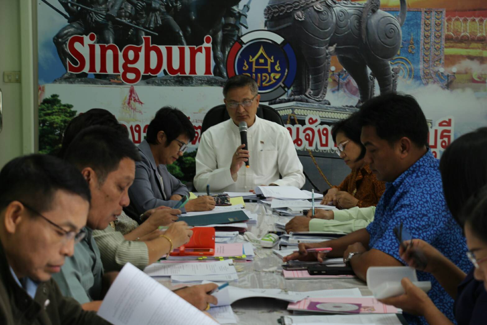 สำนักงานพัฒนาชุมชนจังหวัดสิงห์บุรี ประชุมขับเคลื่อนการดำเนินงานตามยุทธศาสตร์กรมการพัฒนาชุมชน 2561