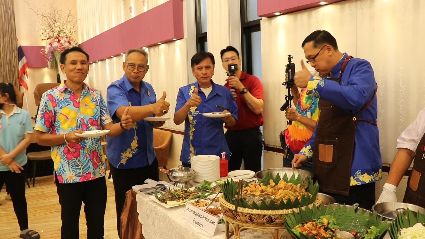🌈 15/12/66 พช.สิงห์บุรี ร่วมงานแถลงข่าวงานเทศกาลกินปลาและของดีเมืองสิงห์ ครั้งที่ 29 เพื่อส่งเสริมการท่องเที่ยวและส่งเสริมการขายผลิตภัณฑ์ OTOP และของดีเมืองสิงห์บุรี ประจำปี 2566