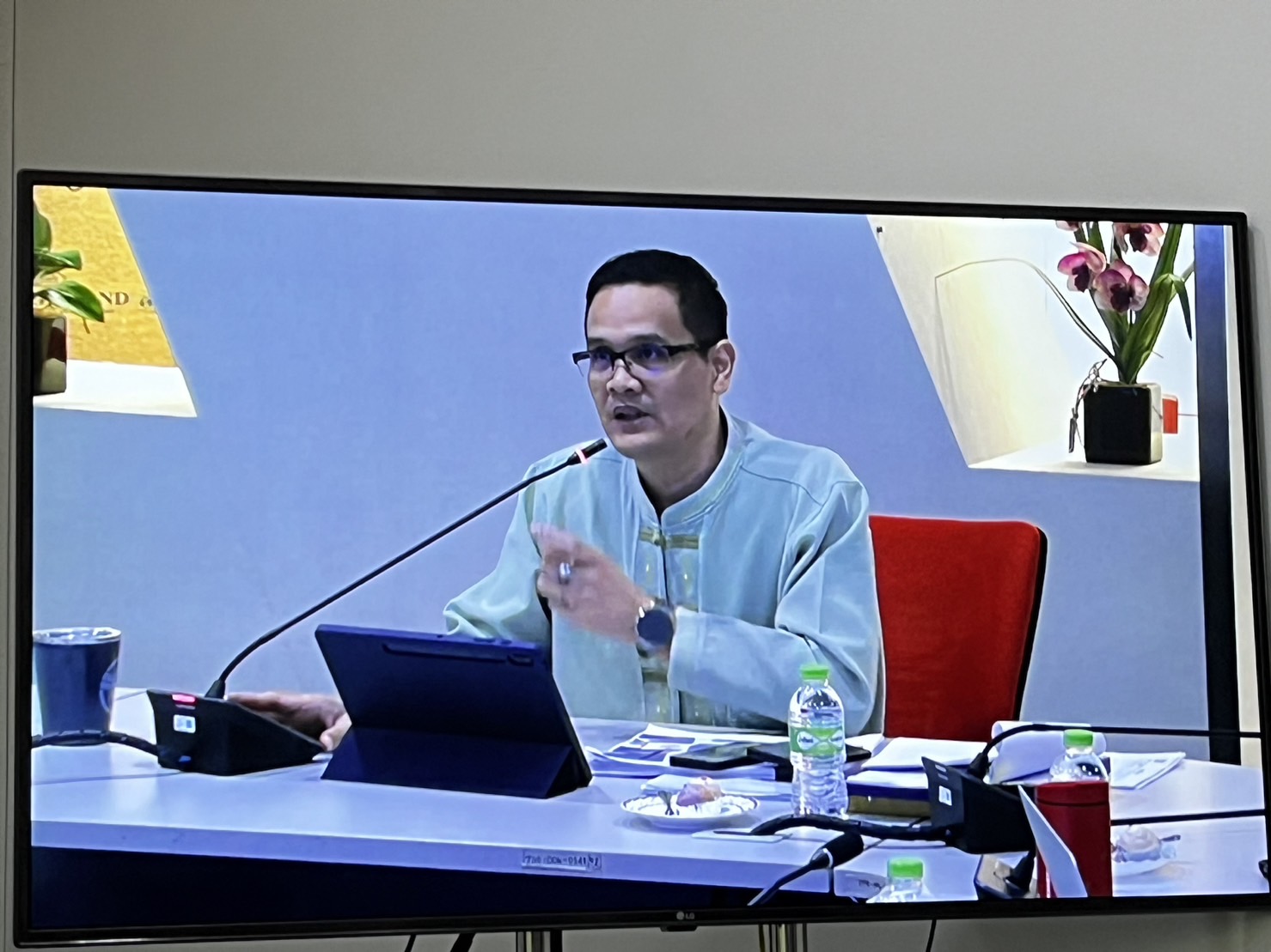 🌈 03/01/67 พช.สิงห์บุรี ร่วมประชุมชี้แจงการจัดเก็บข้อมูลความจำเป็นพื้นฐาน (จปฐ.) ปี 2567ผ่านระบบวีดิทัศน์ทางไกล (VDO Conference)