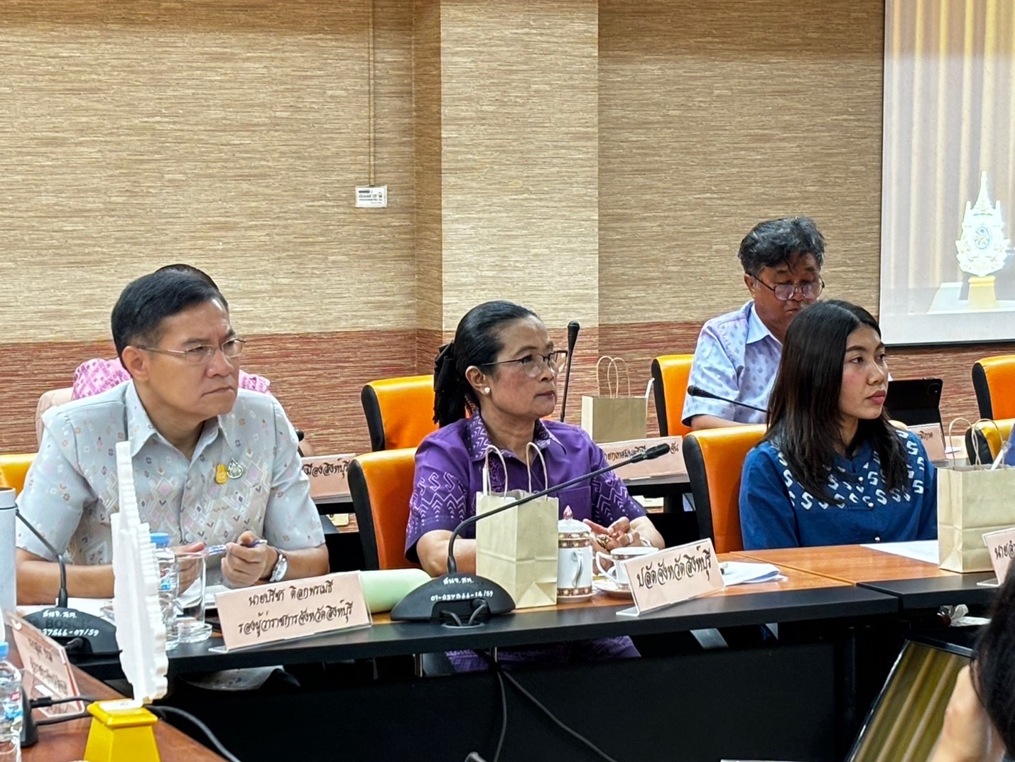 🌈 28/02/67 พช.สิงห์บุรี ร่วมประชุมขับเคลื่อนและติดตามนโยบายของรัฐบาลและภารกิจสำคัญของปลัดกระทรวงมหาดไทย