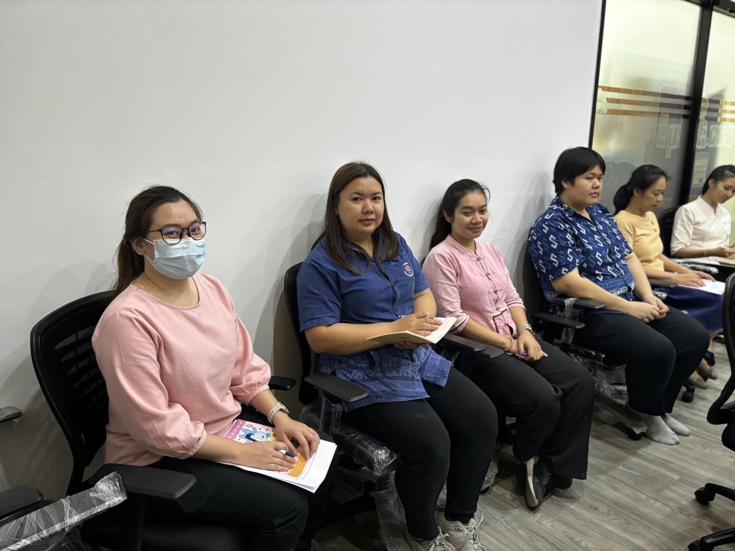 🌈 19/03/67 พช.สิงห์บุรี จัดประชุม Family Meeting สำนักงานพัฒนาชุมชนจังหวัดสิงห์บุรี ครั้งที่ 2/2567