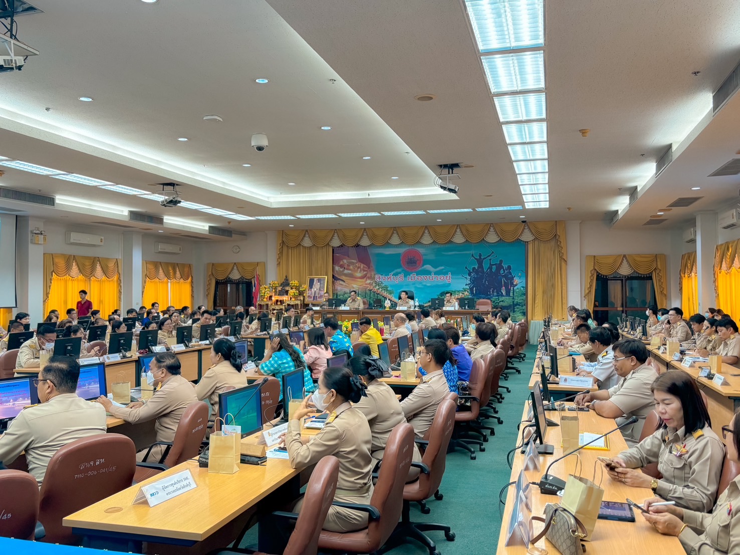 🌈 28/03/67 พช.สิงห์บุรี ร่วมการประชุมคณะกรมการจังหวัดสิงห์บุรี ครั้งที่ 3/2567 ประจำเดือนมีนาคม 2567