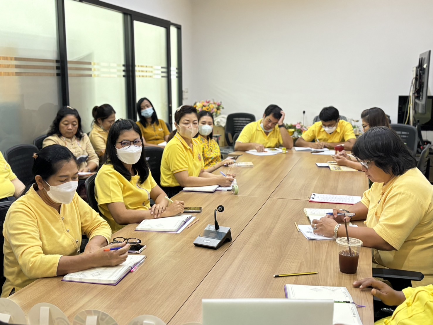 🌈 22/04/67 พช.สิงห์บุรี จัดประชุม Family Meeting สำนักงานพัฒนาชุมชนจังหวัดสิงห์บุรี ครั้งที่ 5/2567