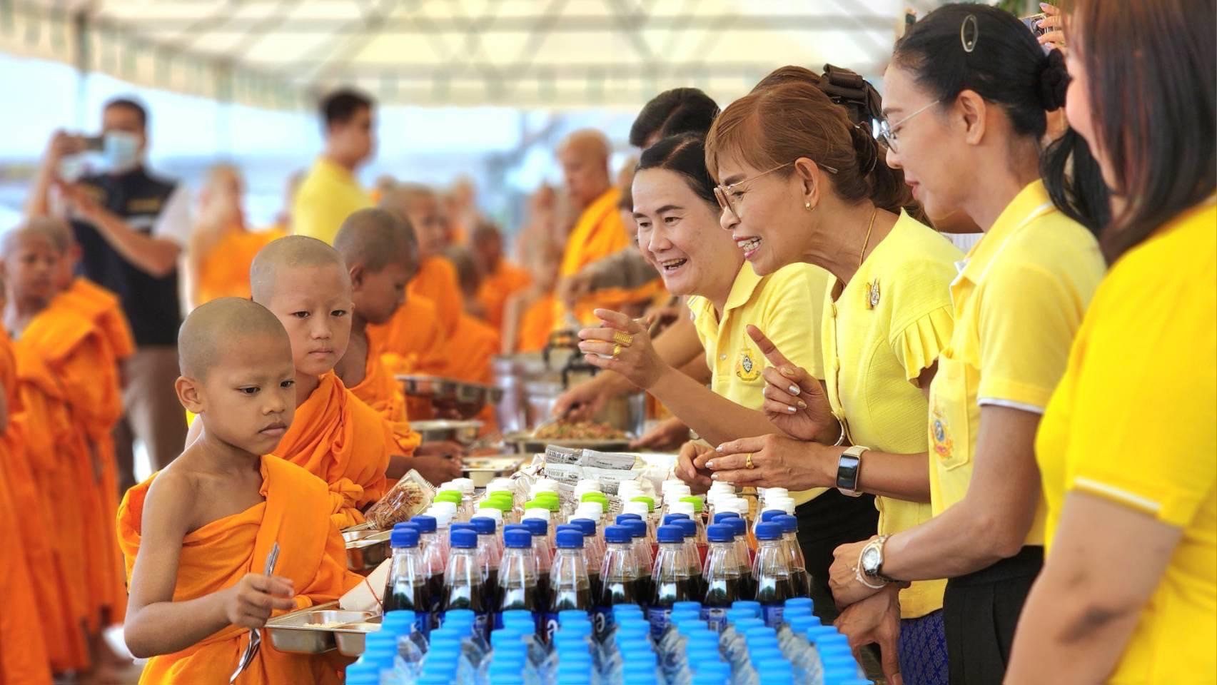 🌈 23/04/67 พช.สิงห์บุรี ร่วมพิธีถวายเพล พระ-สามเณรภาคฤดูร้อน เฉลิมพระเกียรติพระบาทสมเด็จพระเจ้าอยู่หัวเนื่องในโอกาสมหามงคลเฉลิมพระชนมพรรษา 6 รอบ 28 กรกฎาคม 2567