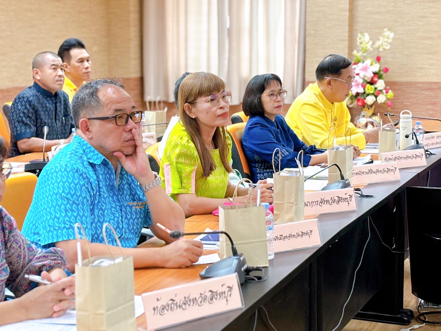 🌈 24/04/67 พช.สิงห์บุรี ร่วมประชุมขับเคลื่อนและติดตามนโยบายของรัฐบาลและภารกิจสำคัญของปลัดกระทรวงมหาดไทย ประจำปีงบประมาณ พ.ศ. 2567 (เดือนเมษายน 2567)