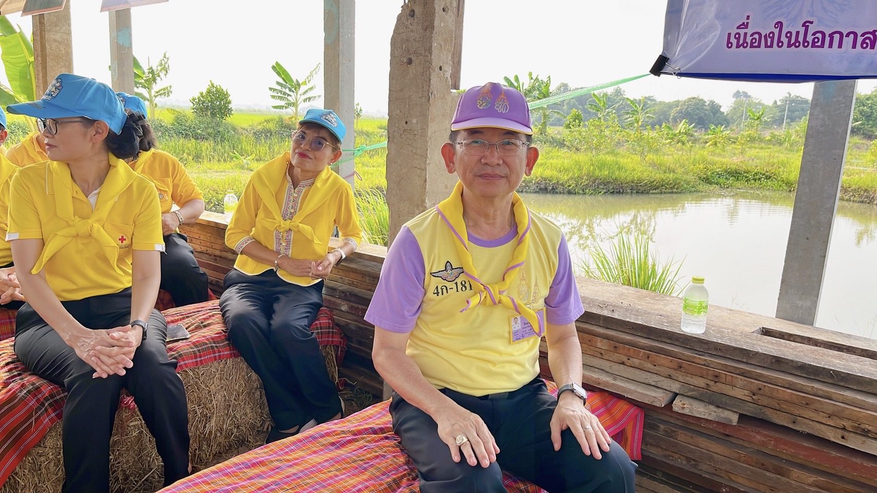 🌈 04/05/67 พช.สิงห์บุรี จัดกิจกรรม “เอามื้อสามัคคี ทำความดี ถวายเป็นพระราชกุศล” เนื่องในวันฉัตรมงคล โครงการขยายผลการพัฒนาพื้นที่ต้นแบบการพัฒนาคุณภาพชีวิตตามหลักทฤษฎีใหม่ประยุกต์สู่ “โคก หนอง นา” เฉลิมพระเกียรติพระบาทสมเด็จพระเจ้าอยู่หัว