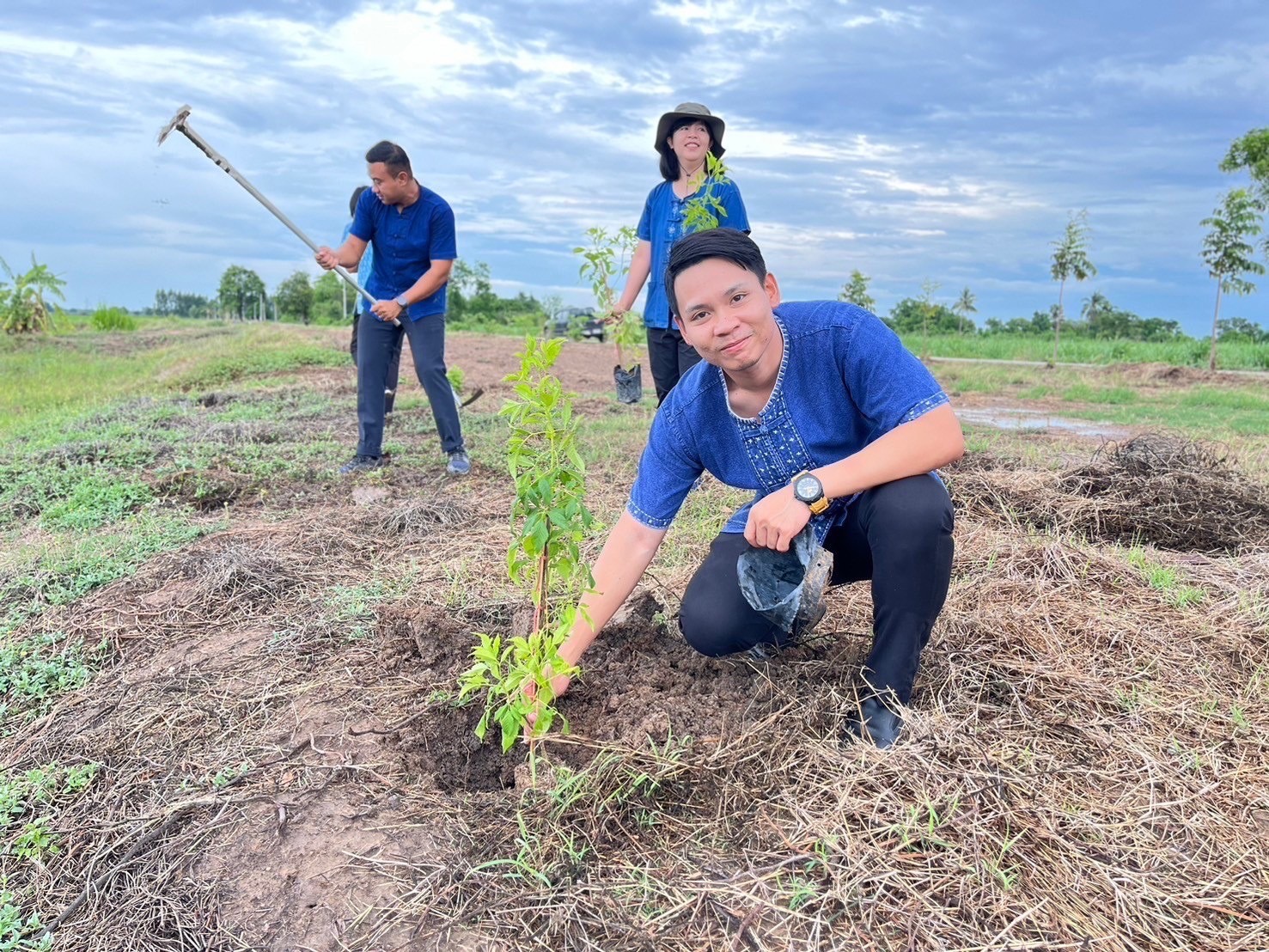 🌈 21/05/67 พช.สิงห์บุรี ขับเคลื่อนกิจกรรม “วันดินโลก” (World Soil Day) ปี 2566 กรมการพัฒนาชุมชน กระทรวงมหาดไทย ระยะที่ 2 (ระหว่างเดือนพฤษภาคม 2567 – เดือนกันยายน 2567) รอบเดือนพฤษภาคม 2567