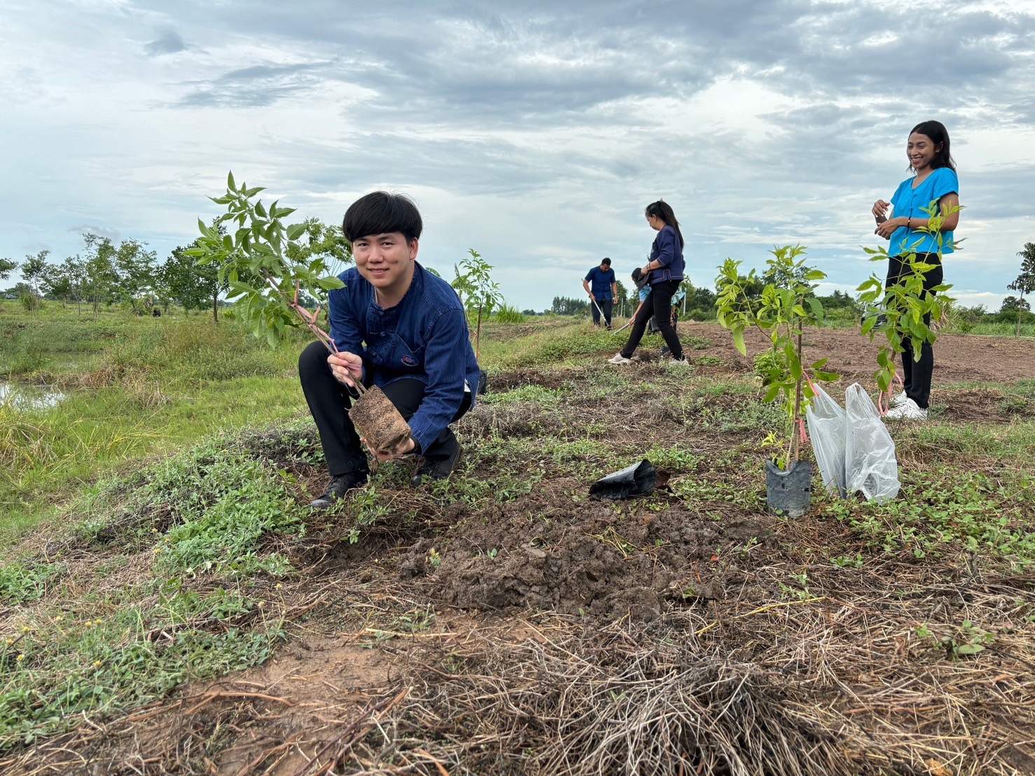 🌈 21/05/67 พช.สิงห์บุรี ขับเคลื่อนกิจกรรม “วันดินโลก” (World Soil Day) ปี 2566 กรมการพัฒนาชุมชน กระทรวงมหาดไทย ระยะที่ 2 (ระหว่างเดือนพฤษภาคม 2567 – เดือนกันยายน 2567) รอบเดือนพฤษภาคม 2567