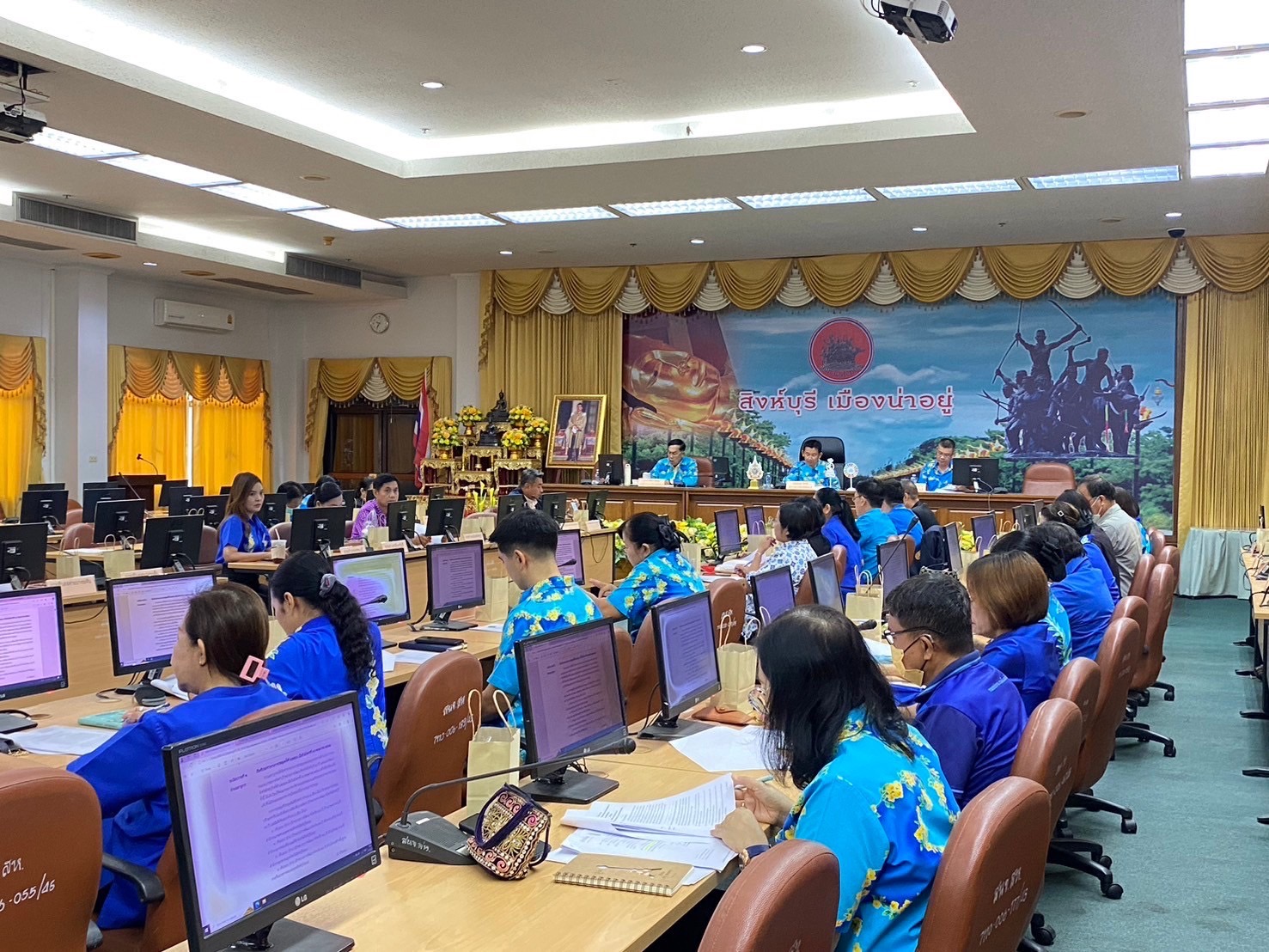 🌈 31/05/67 พช.สิงห์บุรี ร่วมประชุมคณะกรรมการอำนวยการของคณะอนุกรรมการจัดเป้าหมายการพัฒนาจังหวัดสิงห์บุรี 20 ปี และแผนพัฒนาจังหวัดสิงห์บุรี ครั้งที่ 1/2567
