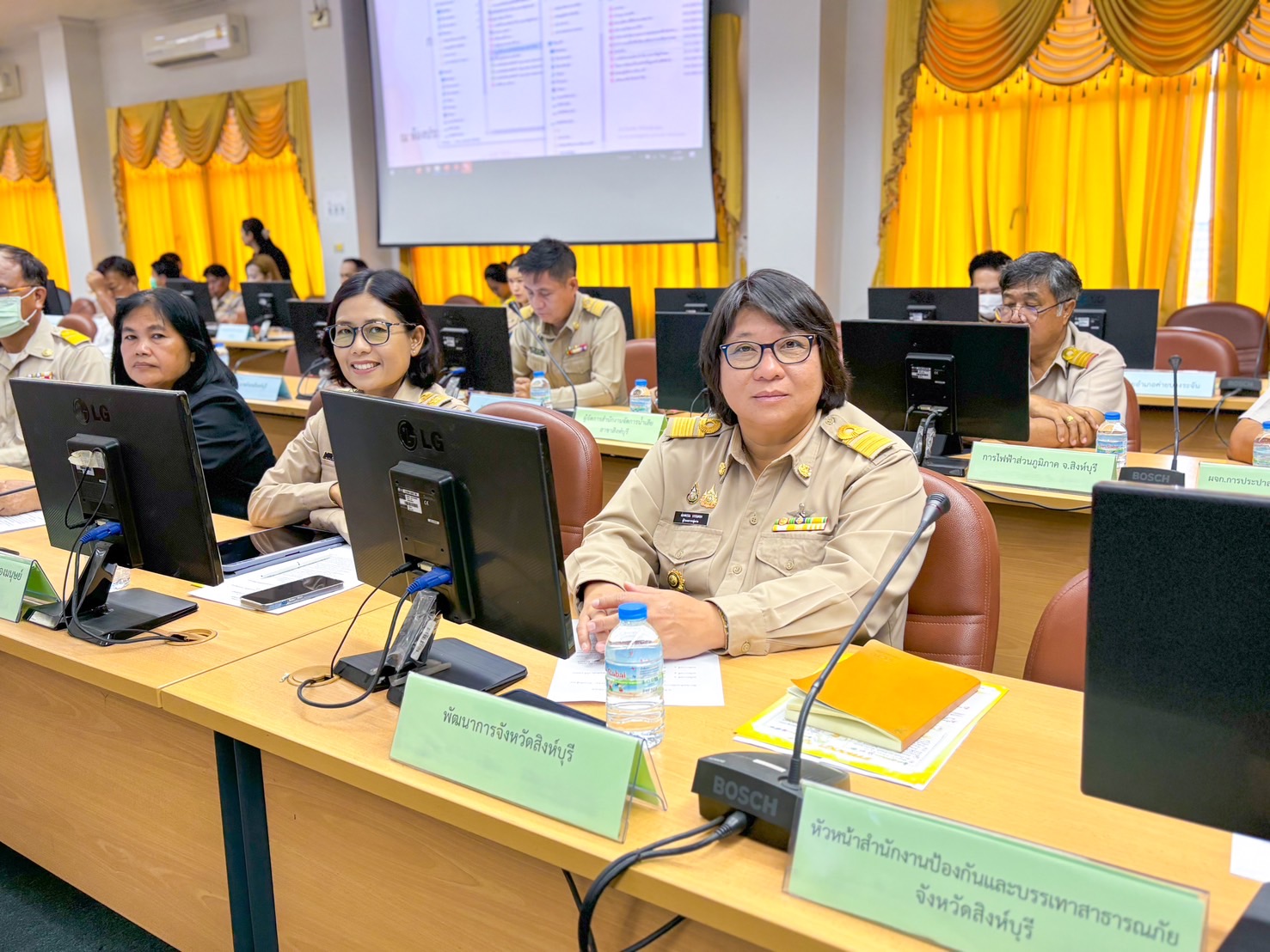 🌈 04/06/67 พช.สิงห์บุรี ร่วมประชุมผู้บริหารองค์กรปกครองส่วนท้องถิ่น