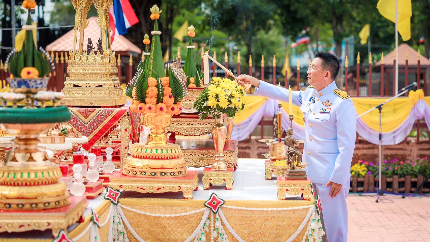 🌈 04/07/67 พช.สิงห์บุรี ร่วมพิธีพลีกรรมตักน้ำจากแหล่งน้ำศักดิ์สิทธิ์ งานเฉลิมพระเกียรติพระบาทสมเด็จพระเจ้าอยู่หัว เนื่องในโอกาสมหามงคลเฉลิมพระชนมพรรษา 6 รอบ 28 กรกฎาคม 2567 จังหวัดสิงห์บุรี