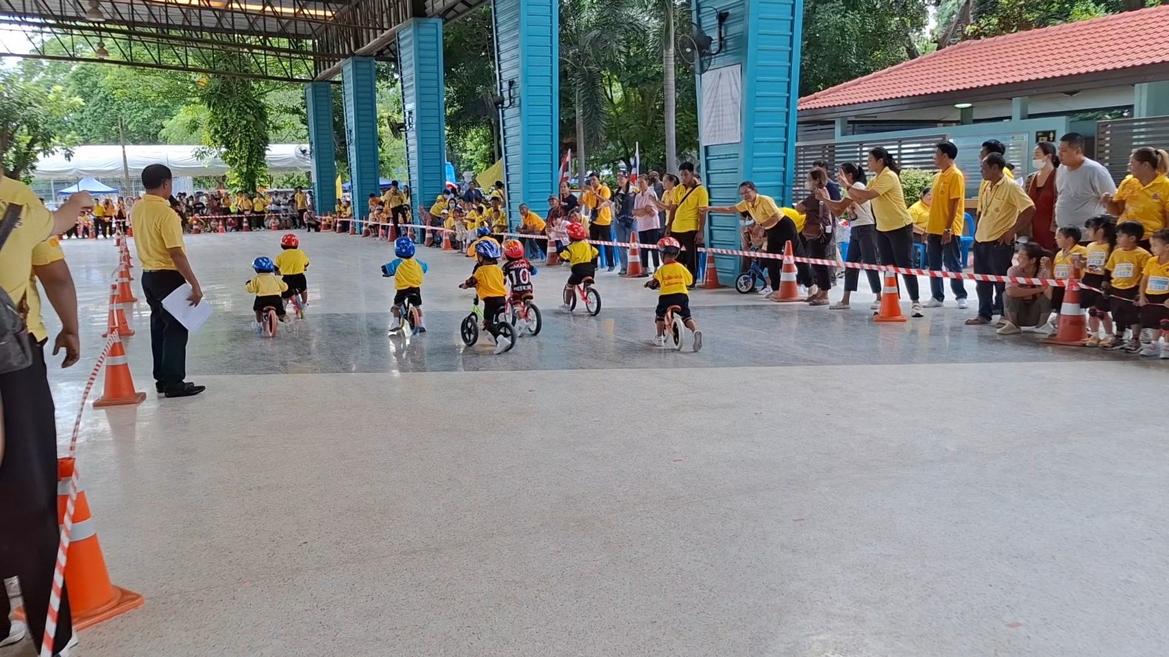 🌈 06/08/67พช.สิงห์บุรี ร่วมพิธีเปิดการแข่งขันจักรยานขาไถ (Balance Bike) เฉลิมพระเกียรติพระบาทสมเด็จพระเจ้าอยู่หัว เนื่องในโอกาสพระราชพิธีมหามงคลเฉลิมพระชนมพรรษา 6 รอบ 28 กรกฎาคม 2567