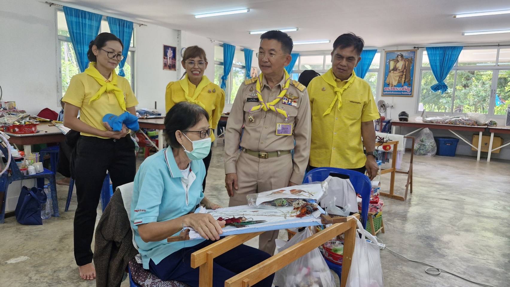 🌈 06/08/67 พช.สิงห์บุรี ร่วมกิจกรรมจิตอาสาพัฒนา ทำความสะอาดเเละปรับปรุงภูมิทัศน์ ณ โครงการฟาร์มตัวอย่างตามพระราชดำริฯ (หนองลาด) ตำบลท่าข้าม อำเภอค่ายบางระจัน จังหวัดสิงห์บุรี