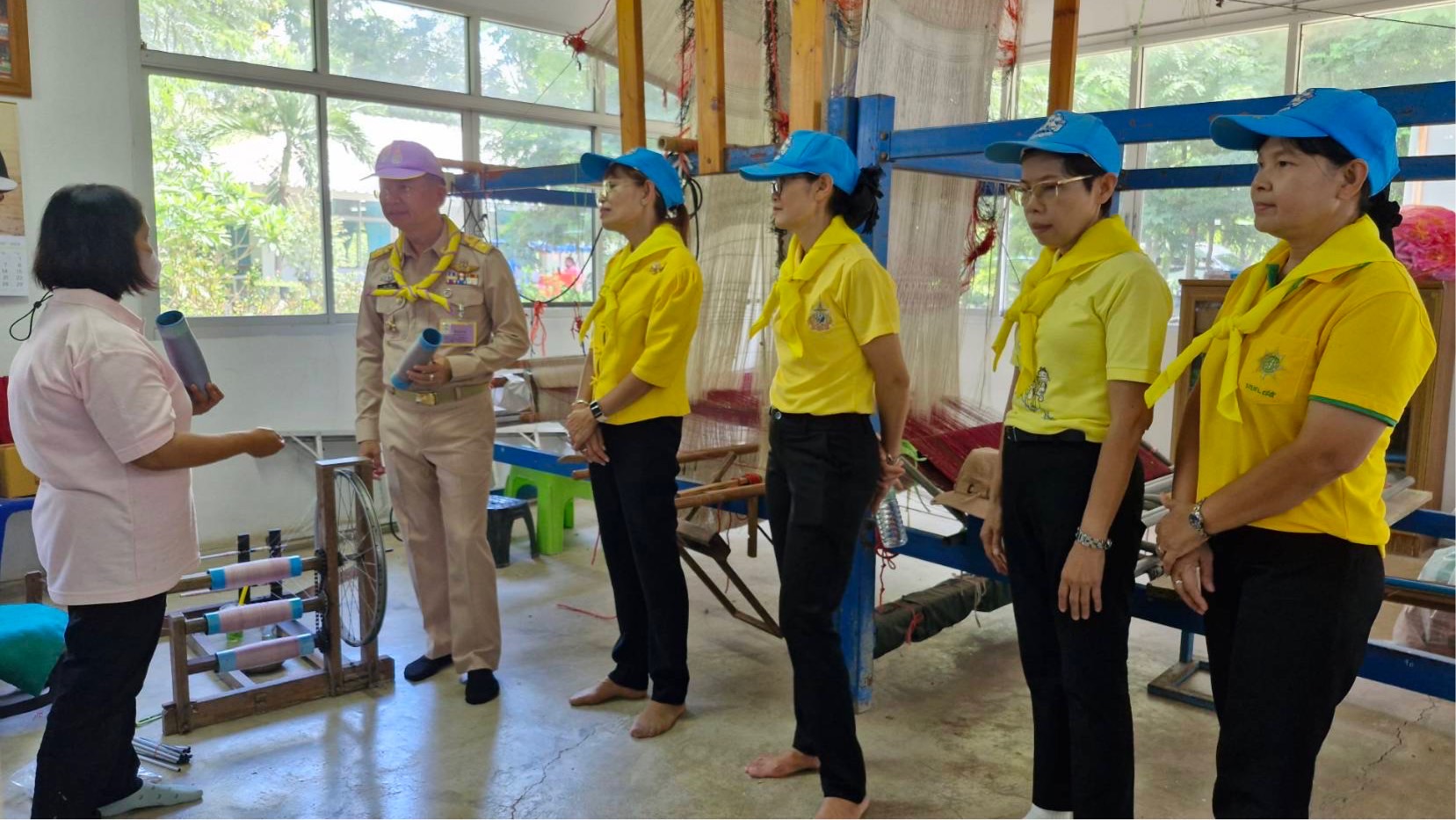 🌈 06/08/67 พช.สิงห์บุรี ร่วมกิจกรรมจิตอาสาพัฒนา ทำความสะอาดเเละปรับปรุงภูมิทัศน์ ณ โครงการฟาร์มตัวอย่างตามพระราชดำริฯ (หนองลาด) ตำบลท่าข้าม อำเภอค่ายบางระจัน จังหวัดสิงห์บุรี