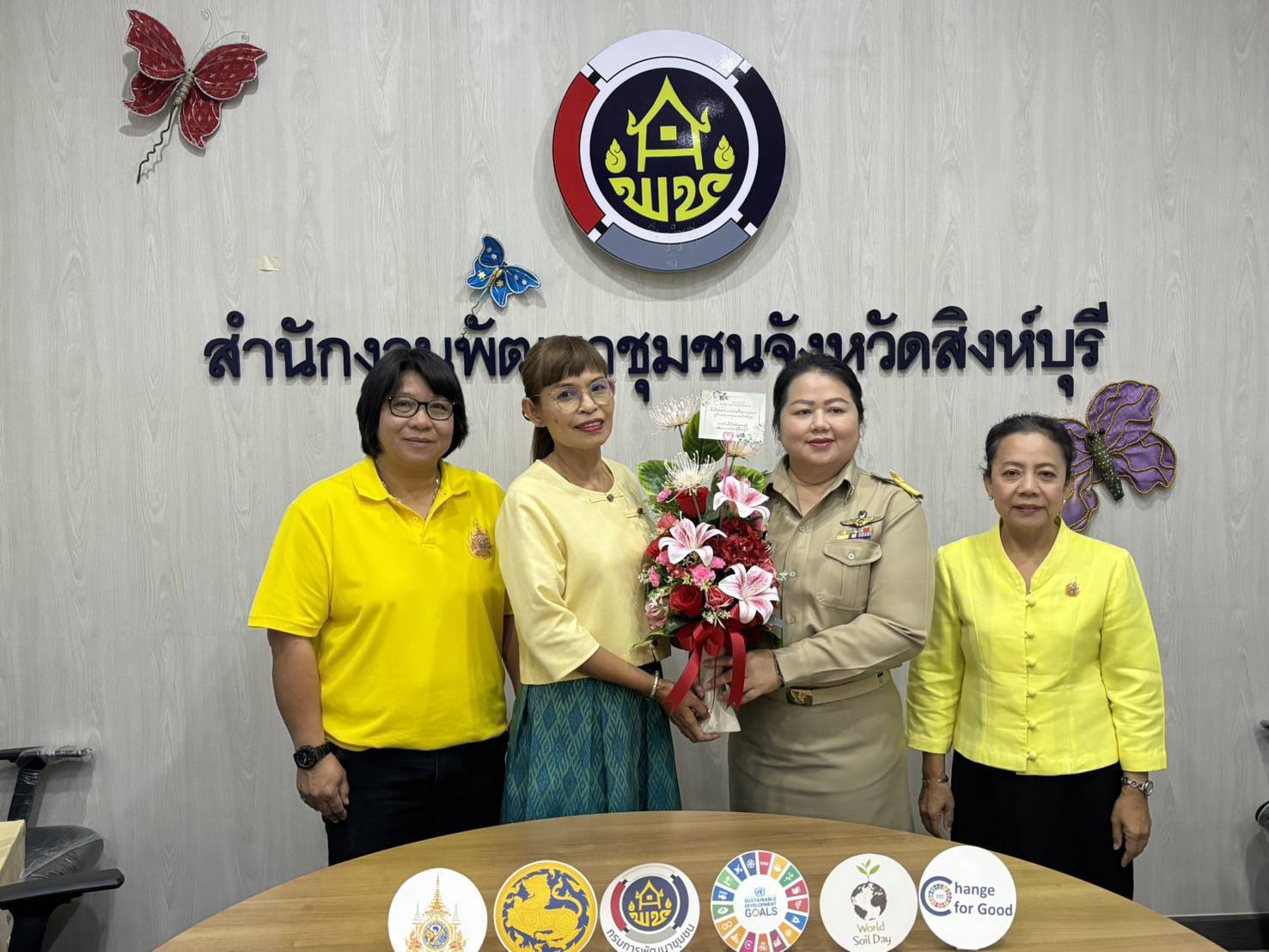 จังหวัดสิงห์บุรี ต้อนรับข้าราชการใหม่ สู่รั้วสำนักงานพัฒนาชุมชนจังหวัดสิงห์บุรี