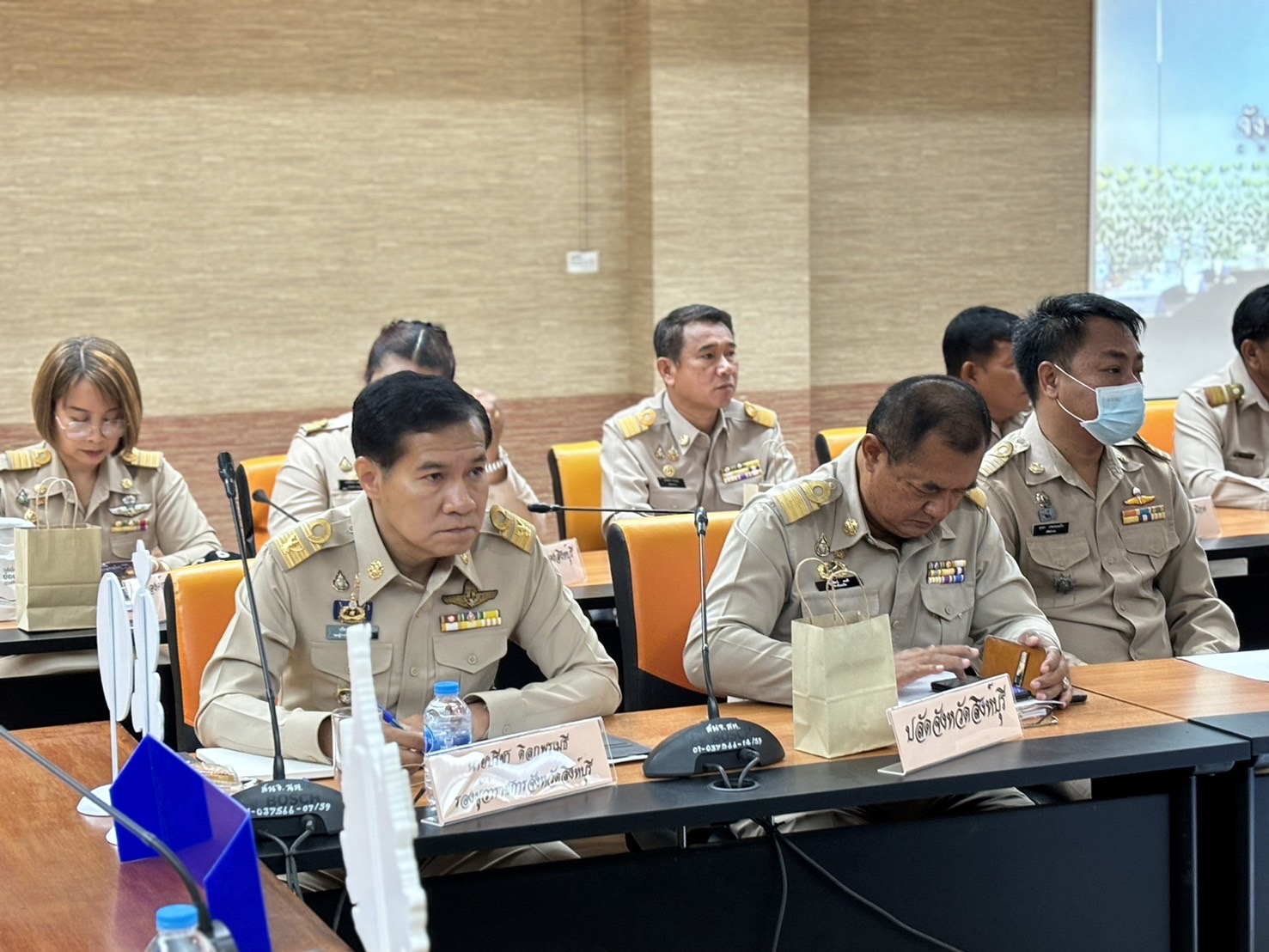 🌈 01/10/67 พช.สิงห์บุรี ร่วมประชุมผู้บริหารระดับสูงของกระทรวงมหาดไทย ผ่านระบบวีดิทัศน์ทางไกล (VCS)