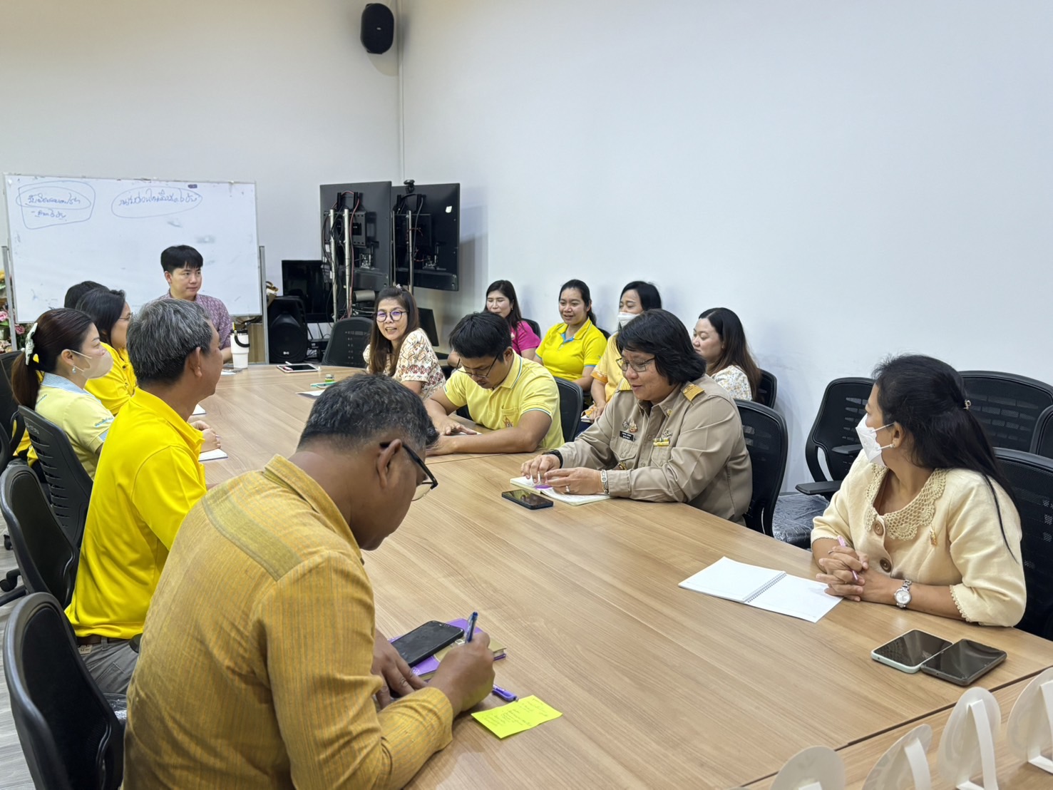 🌈 08/10/67 พช.สิงห์บุรี จัดประชุม Family Meeting สำนักงานพัฒนาชุมชนจังหวัดสิงห์บุรี ครั้งที่ 14/2567